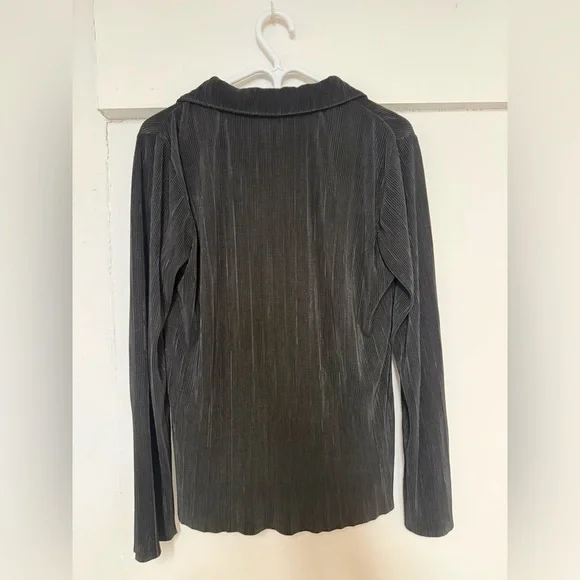 Cyrus Ribbed Button Up Blouse - Picture 2 of 4